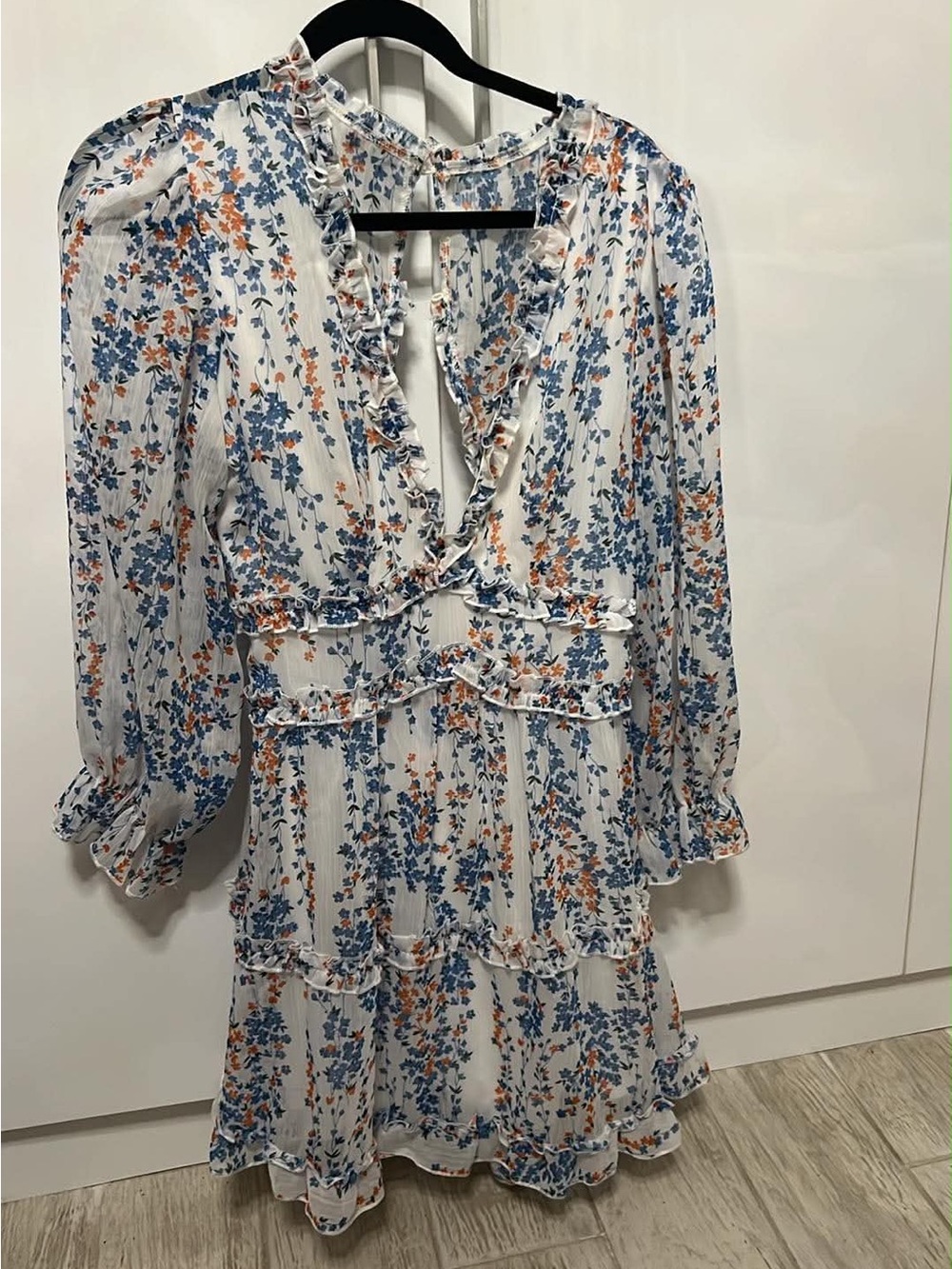 Floral Ruffle V-Neck Women's Dress in White and Blue